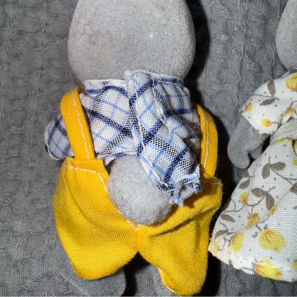 Calico Critters Bunnies - Picture 10 of 10